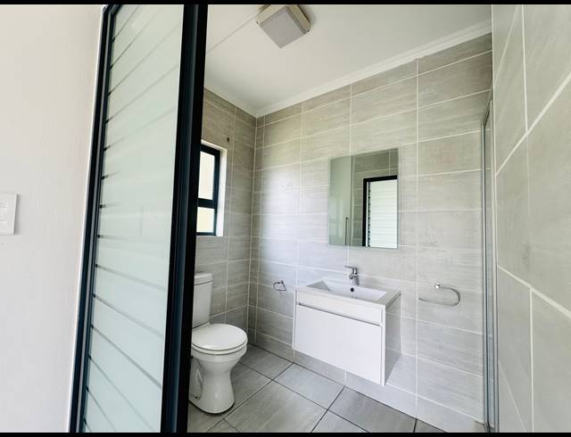 3 BEDROOM APARTMENT TO LET IN WATERFALL